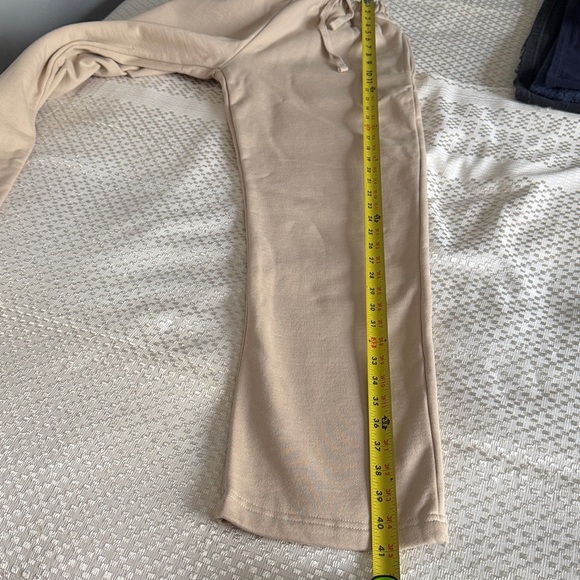 Hours Joggers - Picture 9 of 11